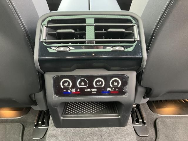 BMW 5SERIES SEDAN 2025 Image 31