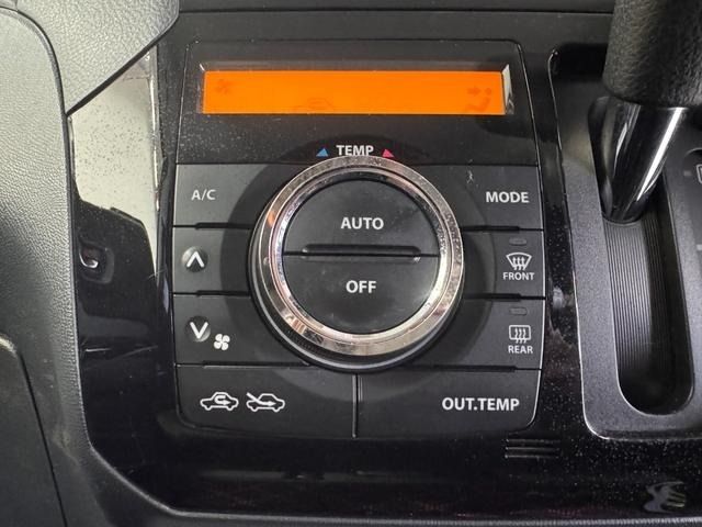 NISSAN ROOX 2013 Image 31