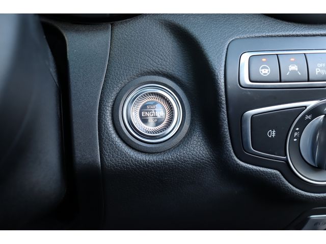 MERCEDES BENZ C CLAS 2020 Image 31