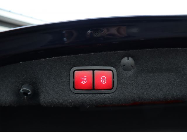 MERCEDES BENZ C CLAS 2020 Image 31