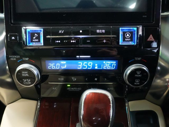 TOYOTA ALPHARD HYBRID 4WD 2015 Image 31