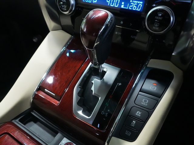 TOYOTA ALPHARD HYBRID 4WD 2015 Image 31