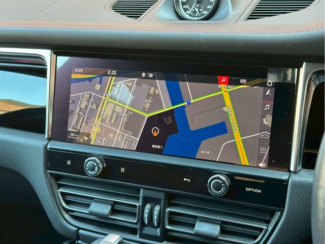 PORSCHE MACAN 2023 Image 31