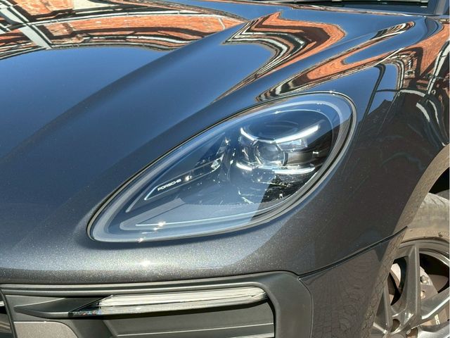 PORSCHE MACAN 2023 Image 31