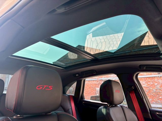 PORSCHE MACAN 2023 Image 31