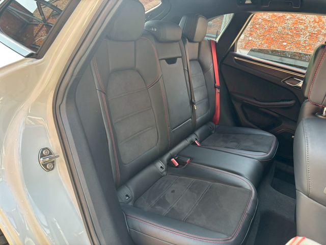 PORSCHE MACAN 2023 Image 31