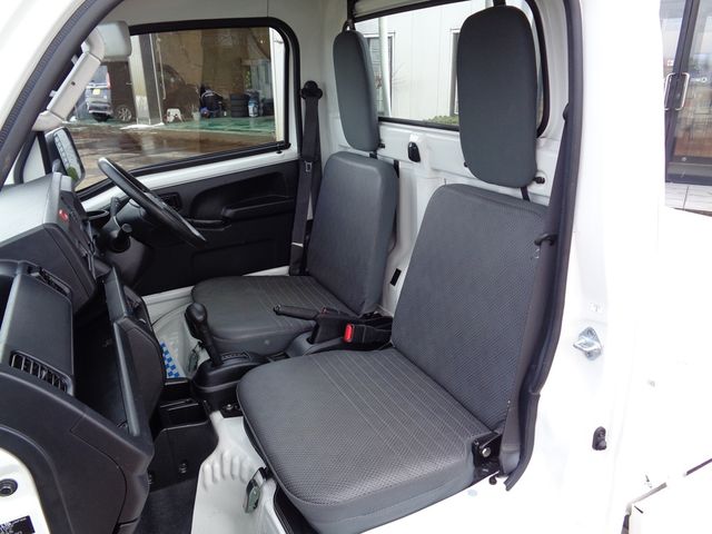 DAIHATSU HIJET TRUCK 4WD 2019 Image 31