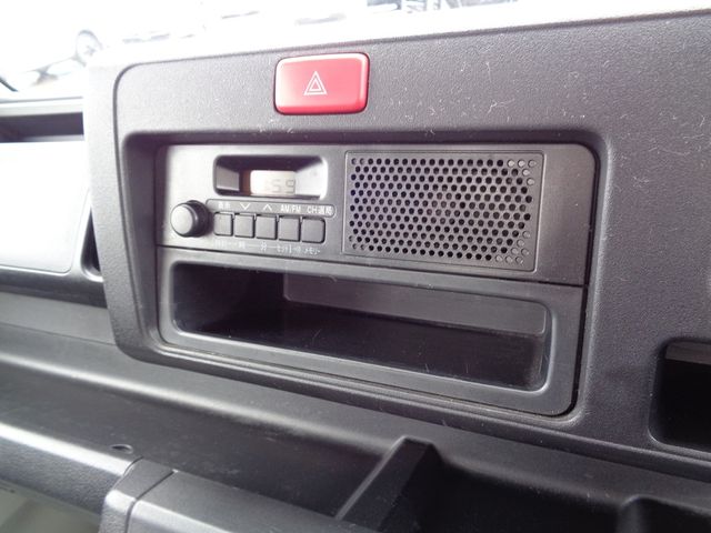 DAIHATSU HIJET TRUCK 4WD 2019 Image 31