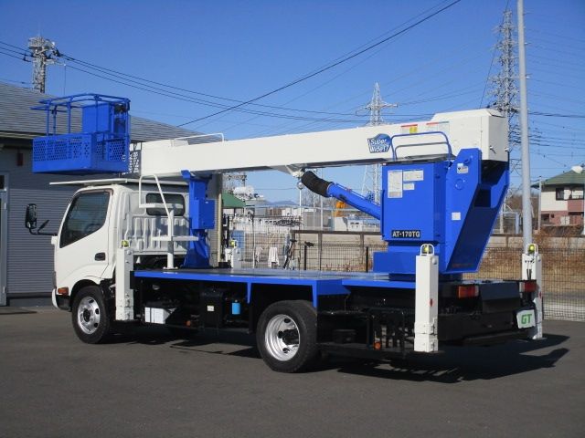 HINO DUTRO 2017 Image 31