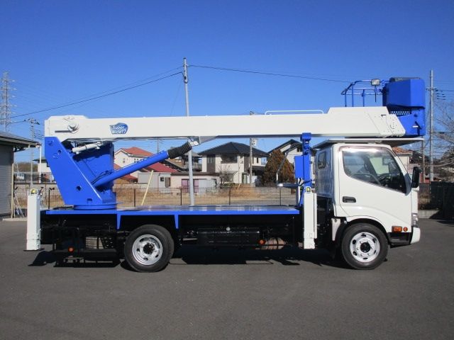 HINO DUTRO 2017 Image 31