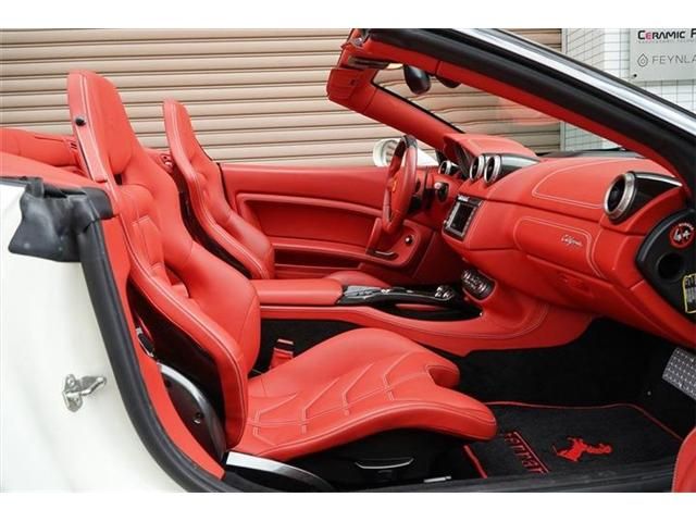 FERRARI CALIFORNIA 3 2013 Image 31