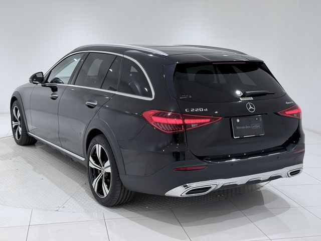 MERCEDES BENZ C CLAS 2023 Image 31