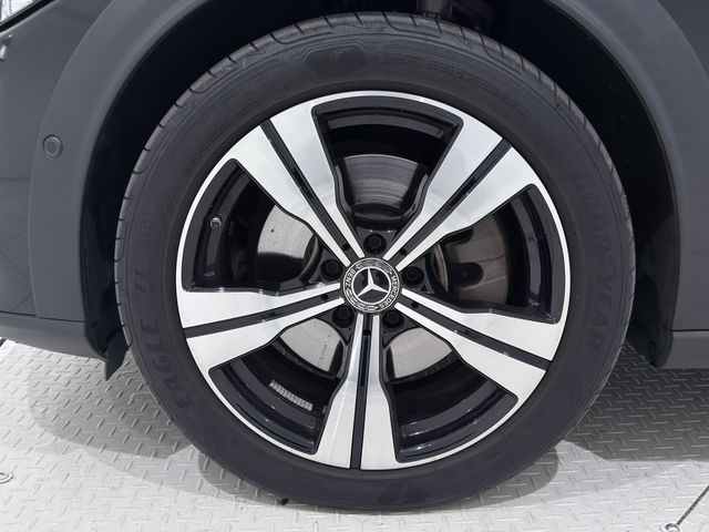 MERCEDES BENZ C CLAS 2023 Image 31