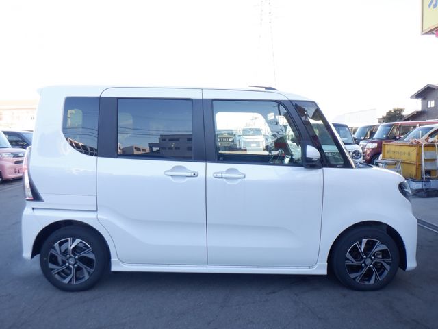 DAIHATSU TANTO CUSTOM 2021 Image 31