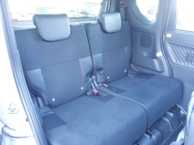 DAIHATSU TANTO CUSTOM 2021 Image 31