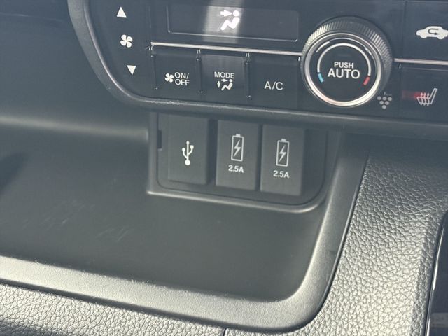 HONDA N BOX CUSTOM 2021 Image 31