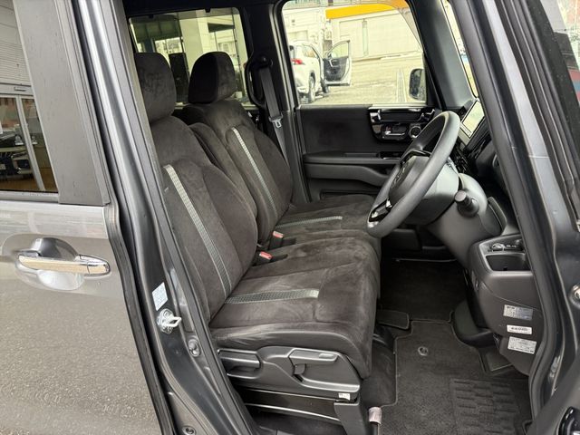 HONDA N BOX CUSTOM 2021 Image 31