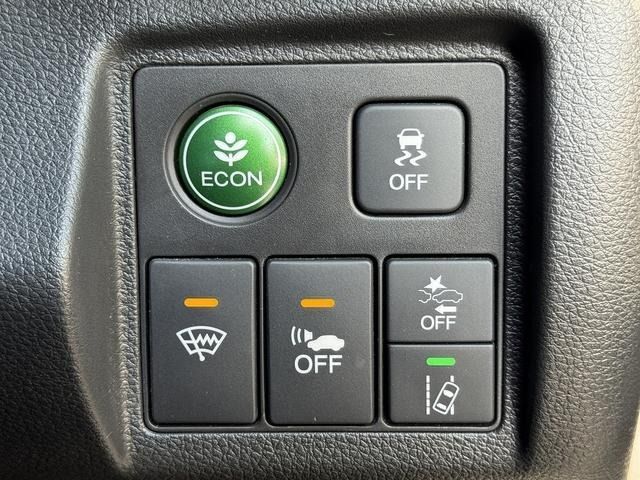 HONDA VEZEL HYBRID 2018 Image 31