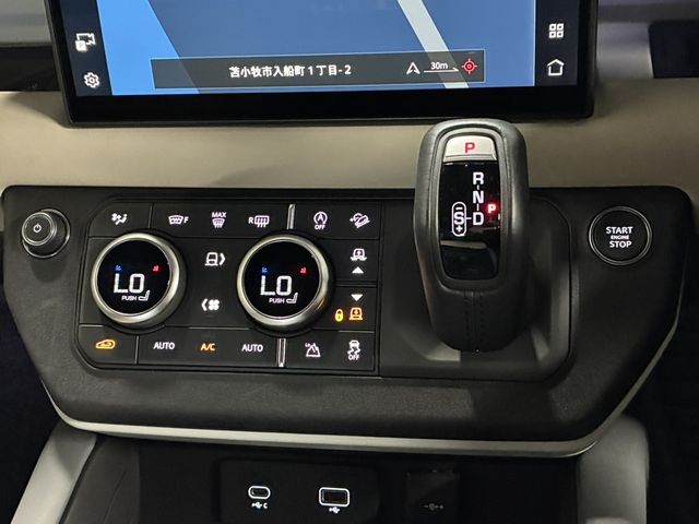 ROVER DEFENDER 2023 Image 31