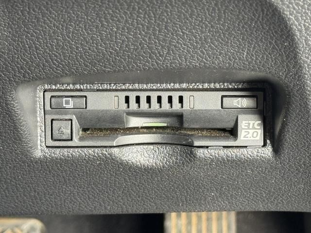 TOYOTA PRIUS 2016 Image 31