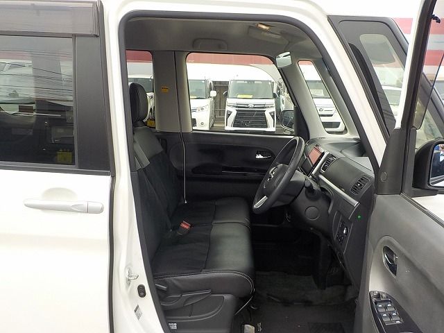 DAIHATSU TANTO CUSTOM 2017 Image 31