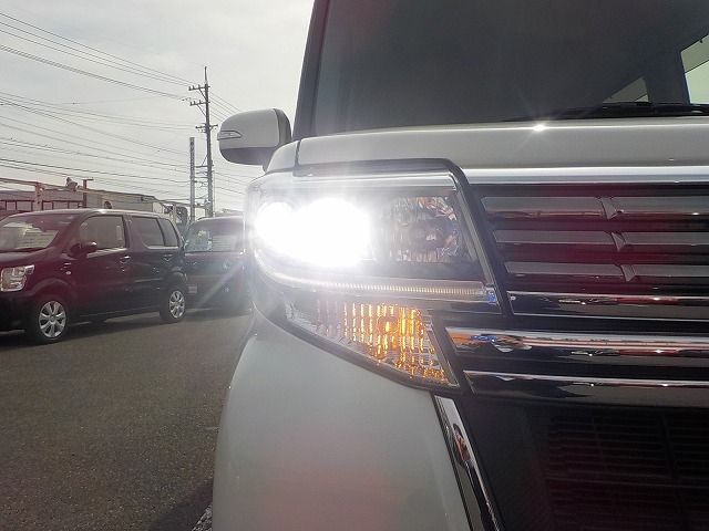 DAIHATSU TANTO CUSTOM 2017 Image 31