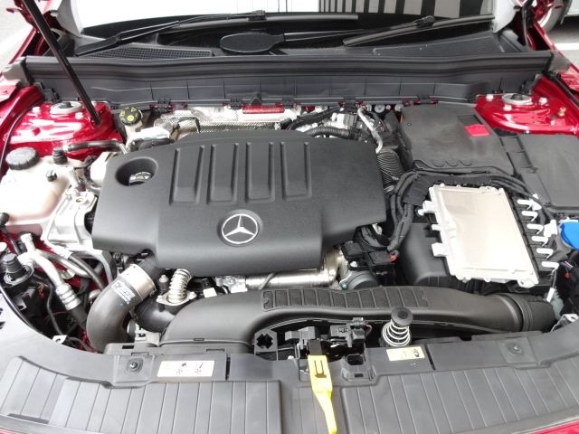 MERCEDES BENZ GLB 2023 Image 31