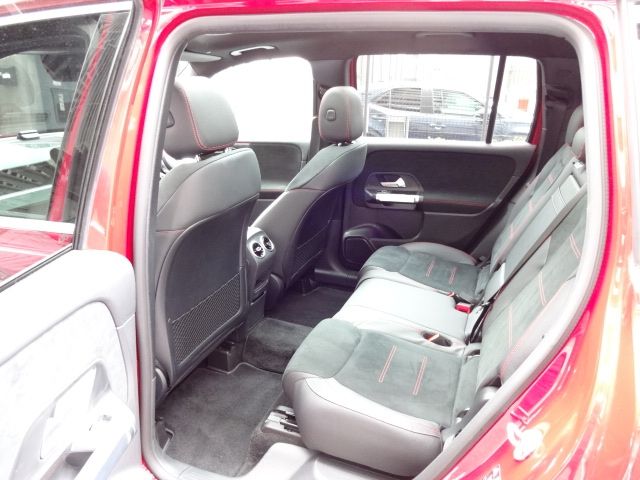 MERCEDES BENZ GLB 2023 Image 31