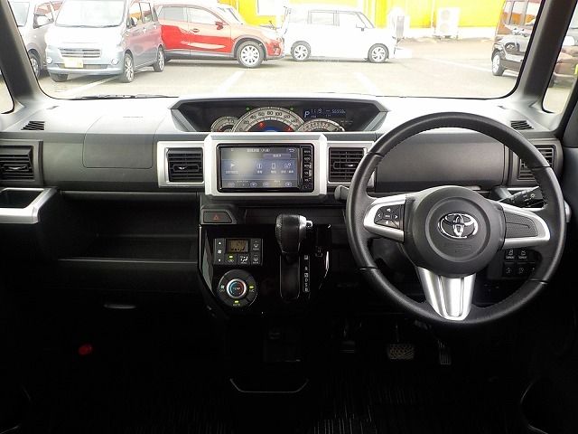 TOYOTA PIXIS MEGA 2017 Image 31