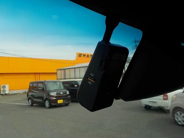 TOYOTA PIXIS MEGA 2017 Image 31