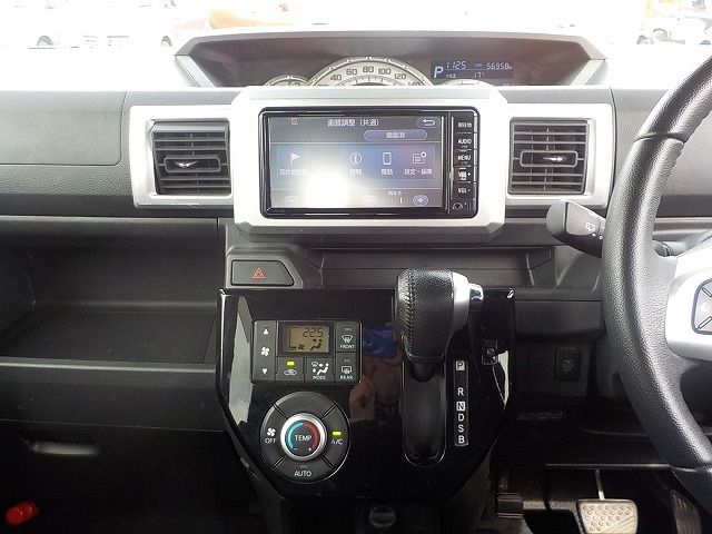 TOYOTA PIXIS MEGA 2017 Image 31