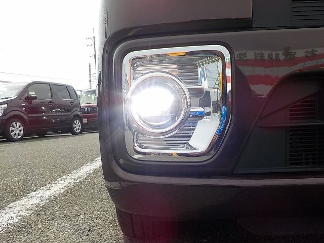 TOYOTA PIXIS MEGA 2017 Image 31