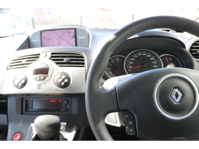 RENAULT KANGOO 2013 Image 31