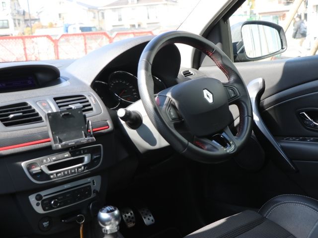 RENAULT MEGANE ESTAT 2014 Image 31