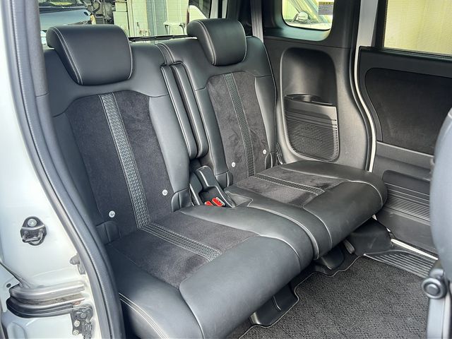 HONDA N BOX CUSTOM 4WD 2023 Image 31