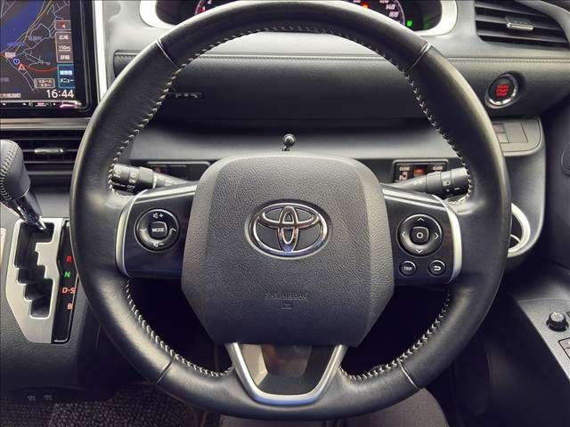 TOYOTA SIENTA 2019 Image 31