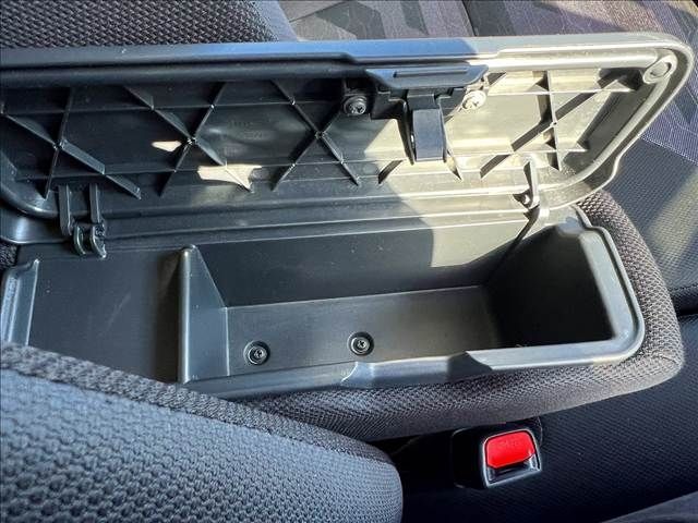 DAIHATSU TANTO FAN CROSS 2024 Image 31