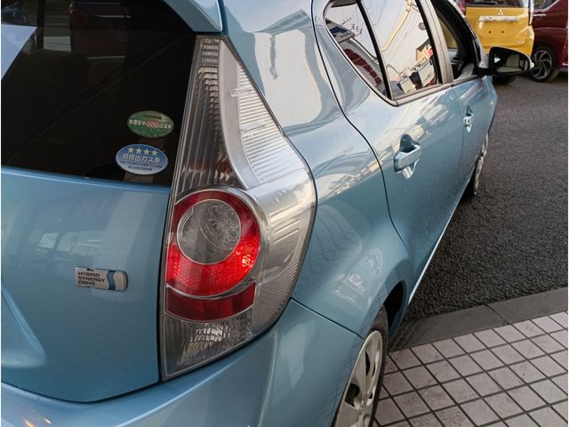 TOYOTA AQUA 2014 Image 31