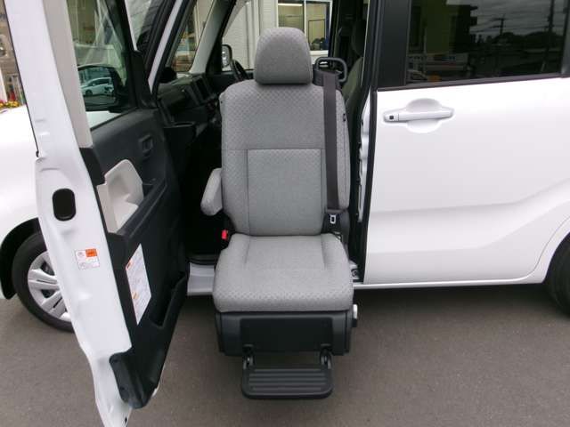 DAIHATSU TANTO 2024 Image 31