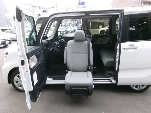 DAIHATSU TANTO 2024 Image 31