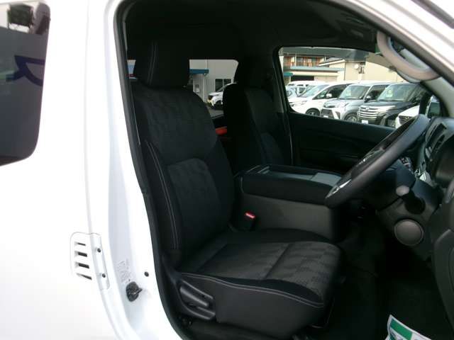 NISSAN CARAVAN WAGON 2023 Image 31