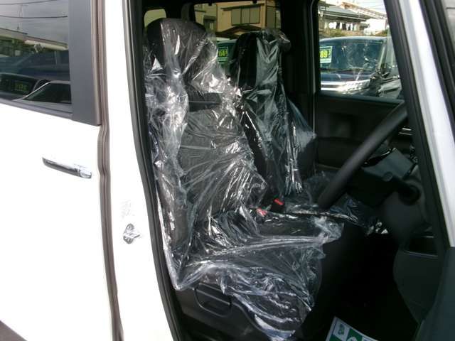 HONDA N BOX CUSTOM 2023 Image 31