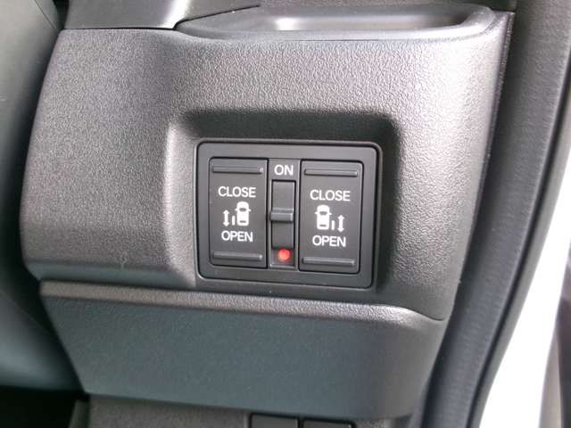 HONDA N BOX CUSTOM 2023 Image 31