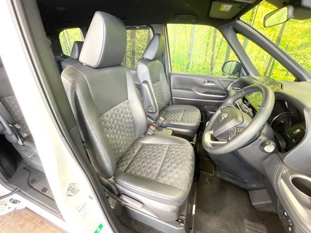 TOYOTA VOXY 2023 Image 31