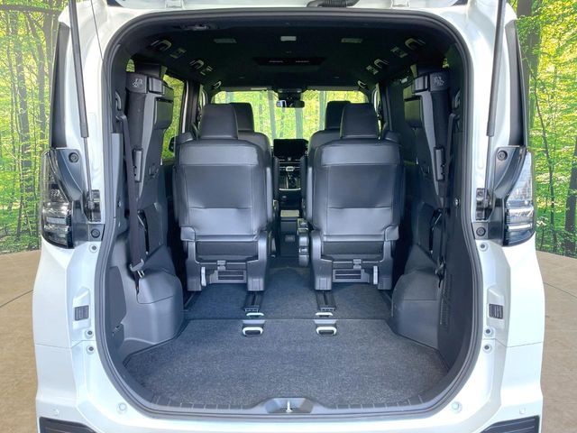 TOYOTA VOXY 2023 Image 31