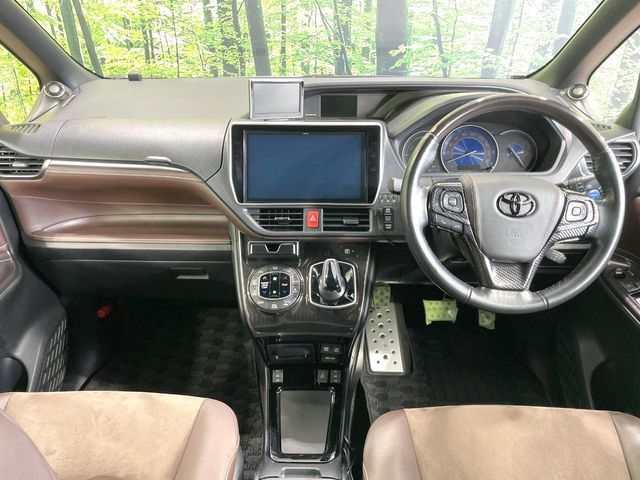 TOYOTA ESQUIRE HYBRID 2020 Image 31