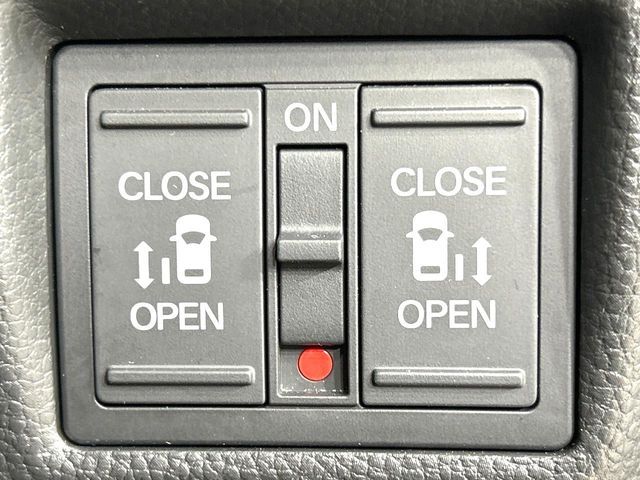 HONDA N BOX CUSTOM 2022 Image 31