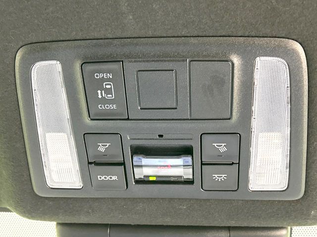 TOYOTA NOAH HYBRID 2022 Image 31