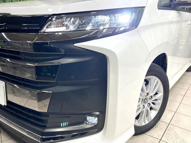 TOYOTA NOAH HYBRID 2022 Image 31