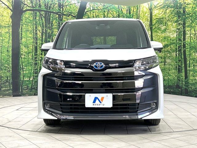 TOYOTA NOAH HYBRID 2022 Image 31